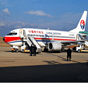 两江航空运输航空快运业稳步发展的原因是什么？